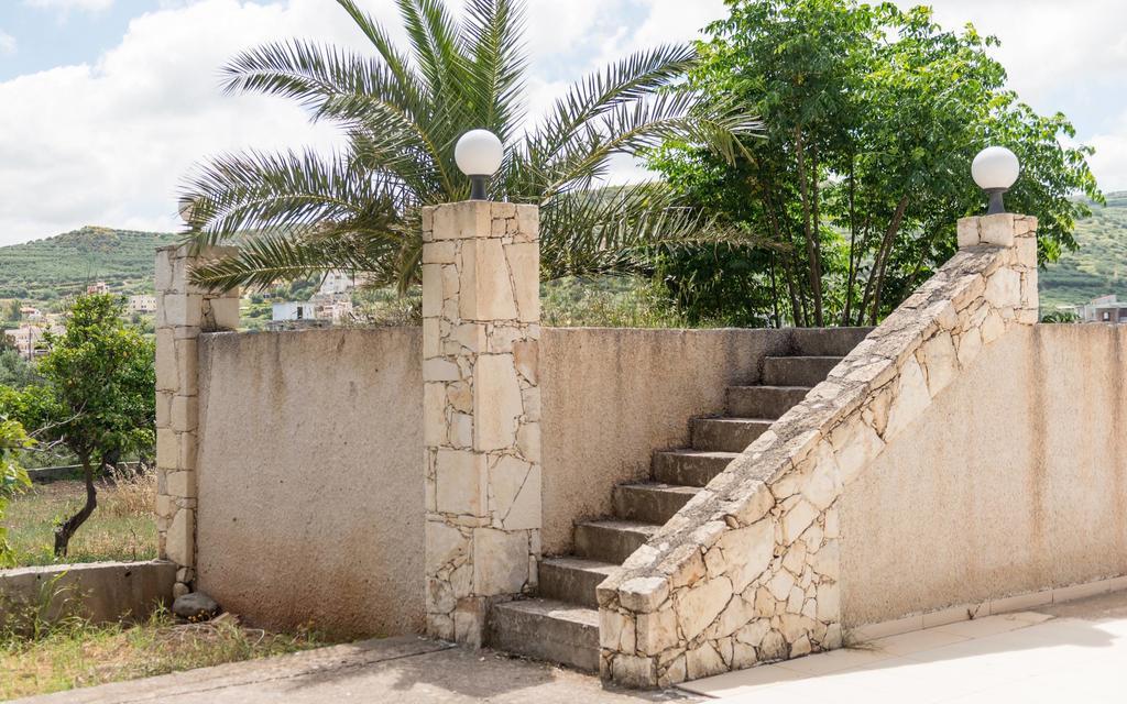 Xirouchakis Farm Apartment Kissamos Exterior photo